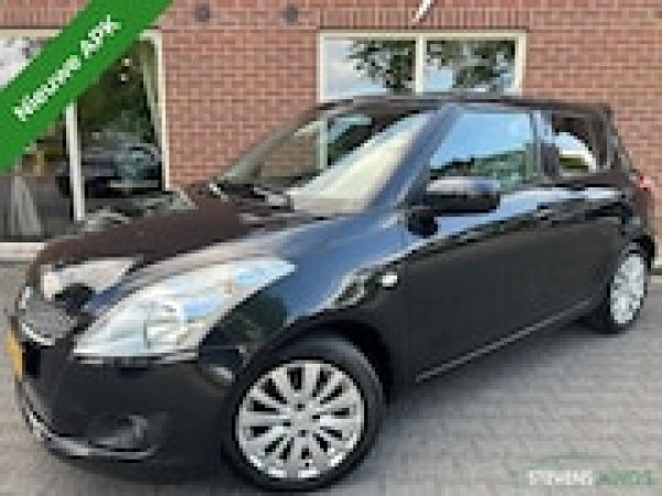 Suzuki Swift 1.2 Exclusive EASSS 2011 - voorkant