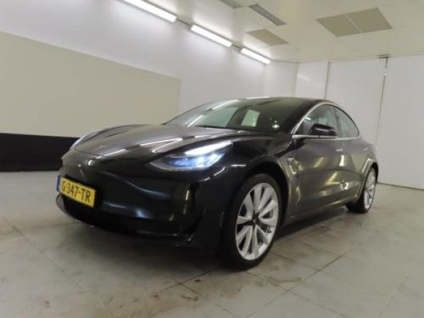 Tesla Model 3 Standard RWD Plus 2019 - voorkant
