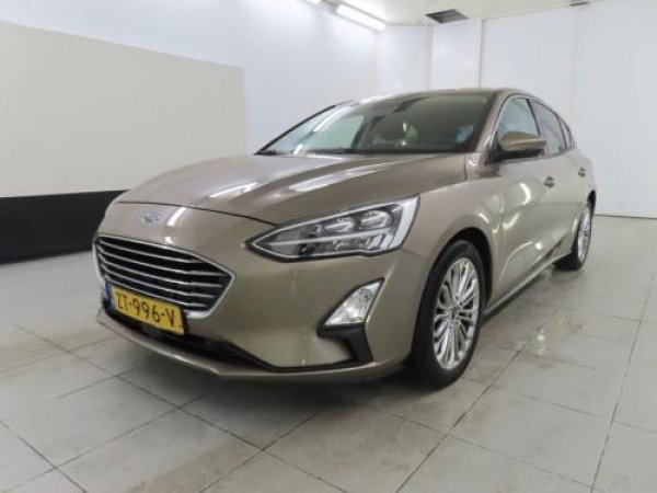 Ford Focus 1.0 EcoBoost Titanium Business 2019 - voorkant