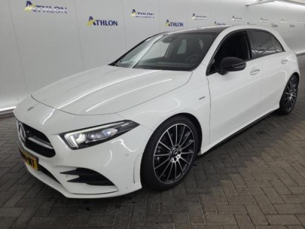 Mercedes-Benz A-klasse 200 Business Solution AMG 2022 - voorkant
