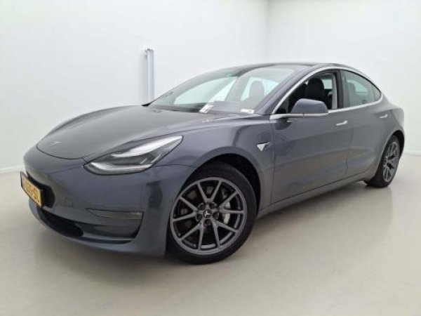 Tesla Model 3 Long Range AWD 2019 - voorkant