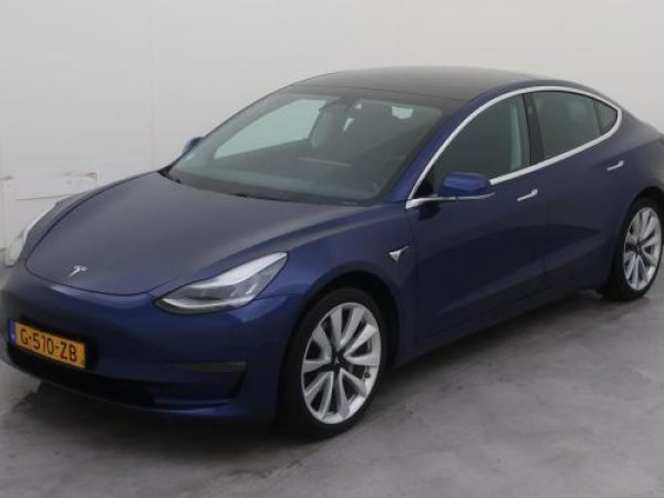Tesla Model 3 Long Range AWD 2019 - voorkant
