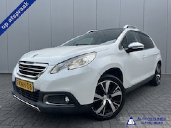 Peugeot 2008 1.6 VTi Féline 2013 - voorkant