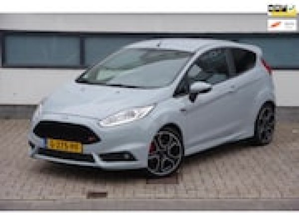 Ford Fiesta 1.6 2016 - voorkant