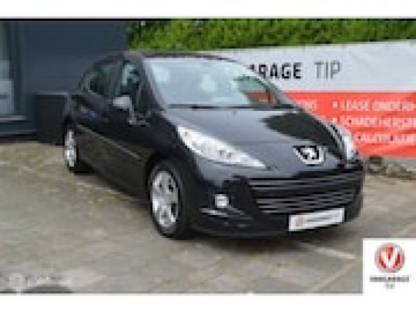 Peugeot 207 1.6 VTi Première 2009 - voorkant