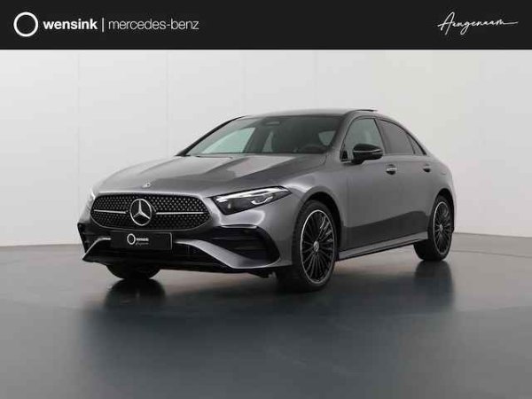 Mercedes-Benz A-klasse 250 e AMG Line 2024 - voorkant