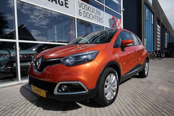 Renault Captur 0.9 TCe Expression 2014 - voorkant