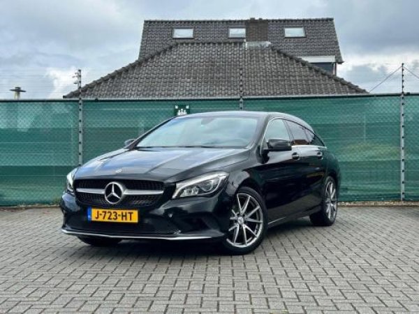 Mercedes-Benz Cla-klasse Shooting Brake 180 Business Solution 2018 - voorkant