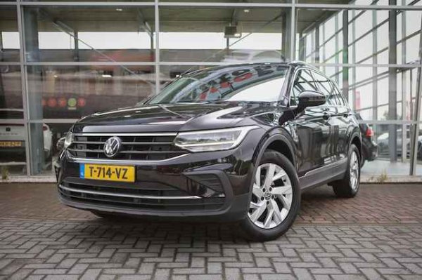 Volkswagen Tiguan 1.5 TSI Elegance 2022 - voorkant