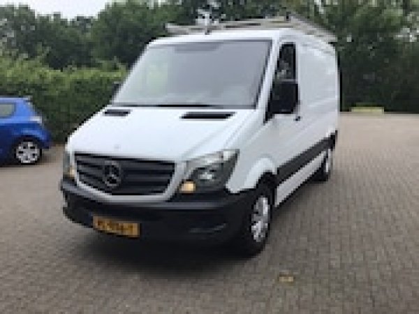 Mercedes-Benz Sprinter 210 2.2 CDI 325 2015 - voorkant