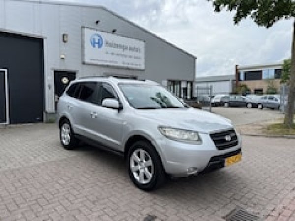 Hyundai Santa Fe 2.7i V6 Style 2008 - voorkant