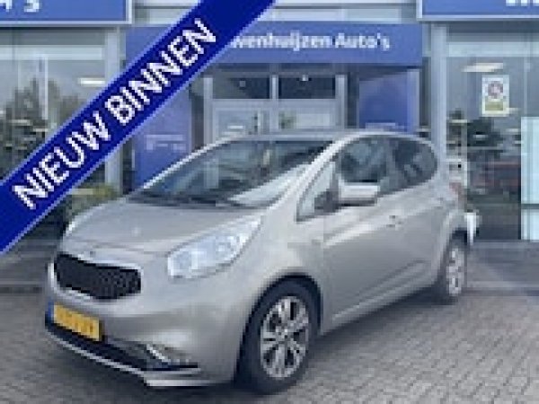 Kia Venga 1.4 CVVT First Edition 2015 - voorkant