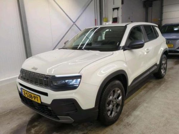 Jeep Avenger Altitude 2024 - voorkant