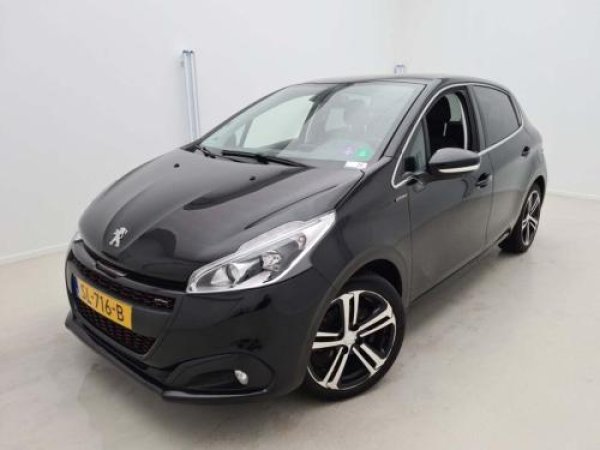 Peugeot 208 1.2 PureTech GT-Line 2018 - voorkant