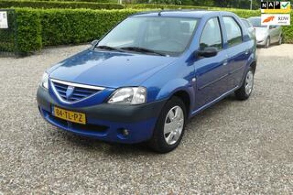 Dacia Logan 1.6 Lauréate 2006 - voorkant