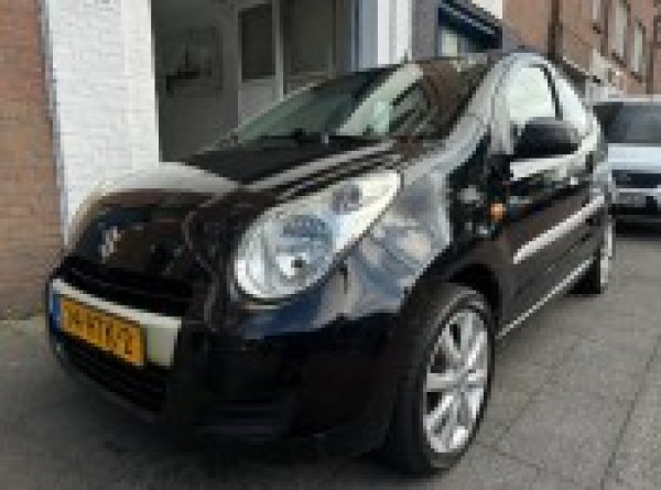 Suzuki Alto 1.0 Silver-line 2011 - voorkant