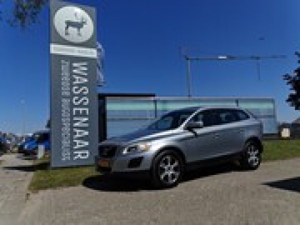 Volvo Xc60 2.0T Summum 2011 - voorkant