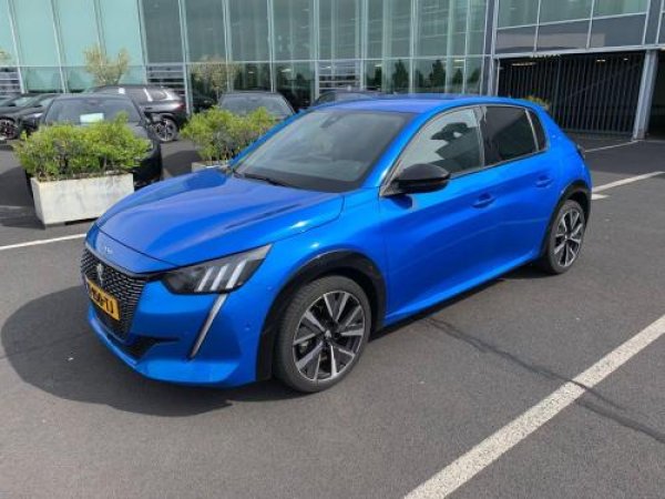 Peugeot 208 1.2 PureTech GT 2021 - voorkant