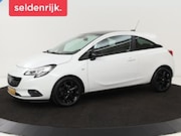 Opel Corsa 1.4 Innovation 2016 - voorkant
