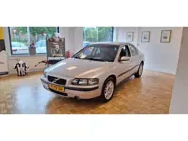 Volvo S60 2.0T Edition 2004 - voorkant