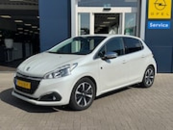 Peugeot 208 1.2 PureTech Tech Edition 2018 - voorkant