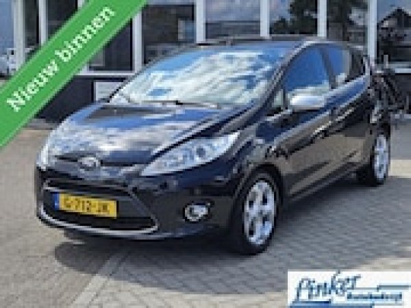 Ford Fiesta 1.25 Trend 2011 - voorkant