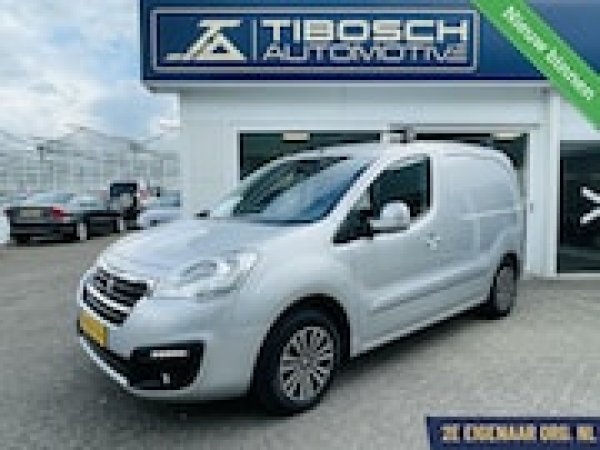 Foto van Peugeot Partner