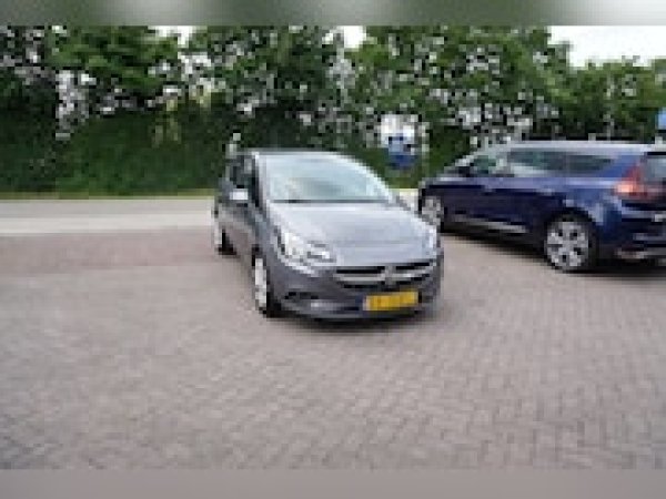 Opel Corsa 1.4 Edition 2016 - voorkant