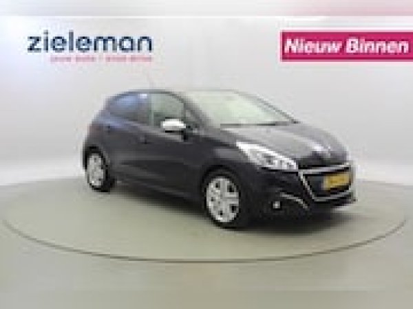 Peugeot 208 1.2 PureTech Signature 2019 - voorkant