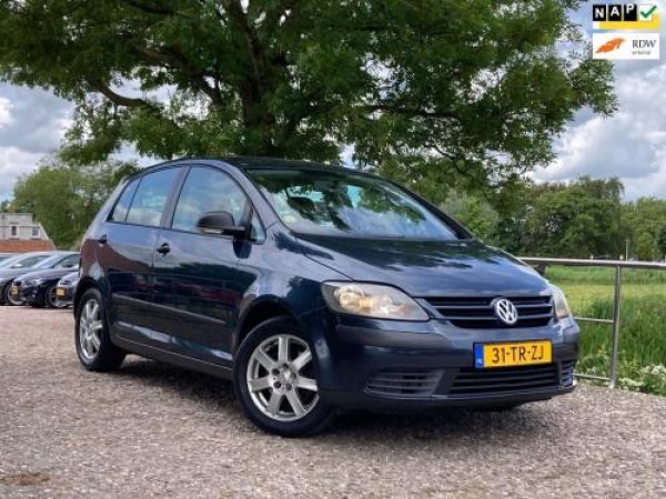 Volkswagen Golf Plus 1.6 FSI Comfortline Business 2007 - voorkant