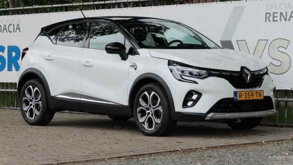 Renault Captur 1.3 TCe Intens 2022 - voorkant