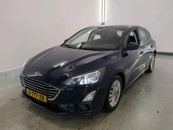 Ford Focus 1.0 EcoBoost Titanium Business 2019 - voorkant