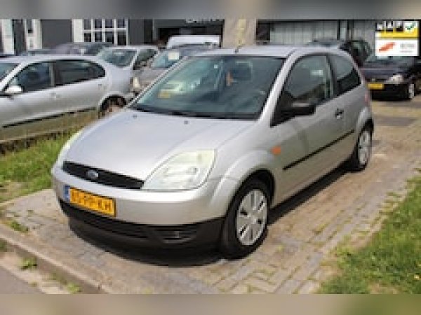 Ford Fiesta 1.3 Style 2004 - voorkant