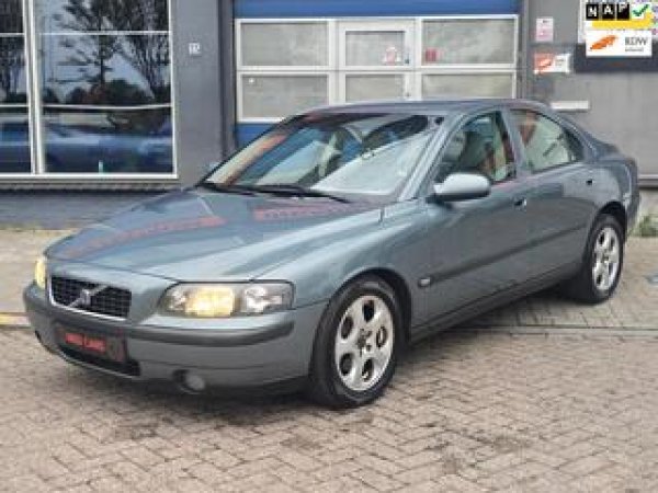 Volvo S60 2.4 D5 Edition 2002 - voorkant