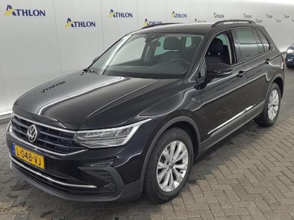 Volkswagen Tiguan 1.5 TSI Life 2021 - voorkant