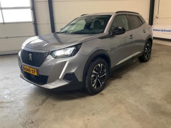 Peugeot E-2008 EV Allure Pack 2021 - voorkant
