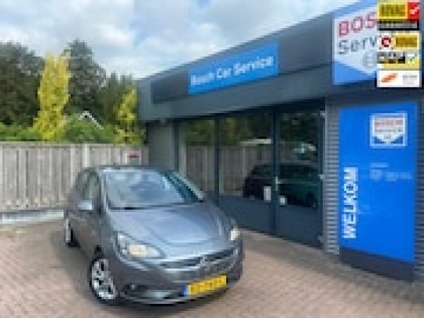 Opel Corsa 1.4 Online Edition 2017 - voorkant