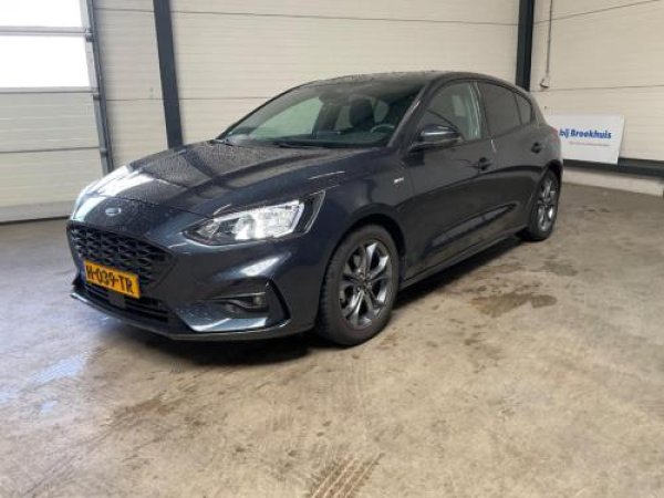 Ford Focus 1.0 EcoBoost ST Line Business 2020 - voorkant