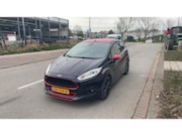 Ford Fiesta 1.0 EcoBoost Black Edition 2015 - voorkant