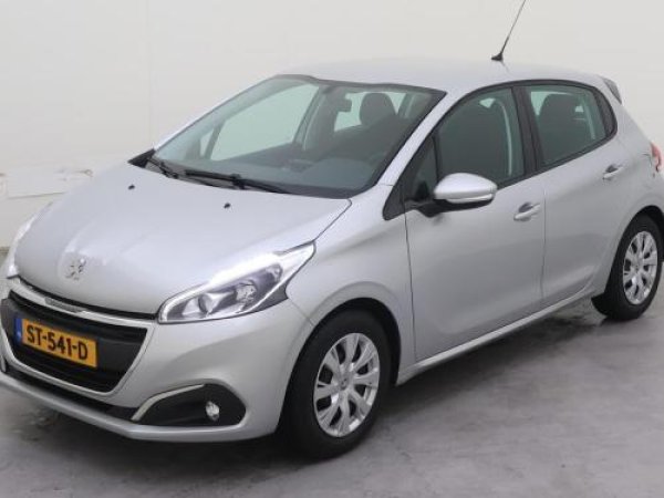 Peugeot 208 1.2 PureTech Blue Lion 2018 - voorkant
