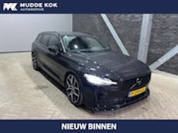 Volvo V60 2.0 T8 AWD PstrEn 2020 - voorkant