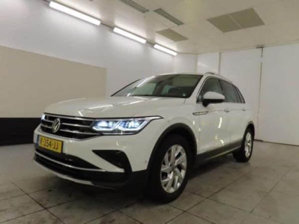 Volkswagen Tiguan 1.5 TSI Elegance 2021 - voorkant