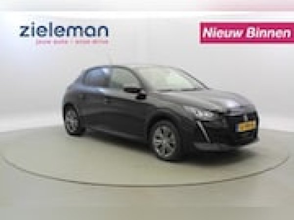 Peugeot 208 1.2 PureTech GT Pack 2021 - voorkant