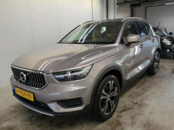 Volvo XC40 1.5 T5 Twin Engine Inscription 2020 - voorkant