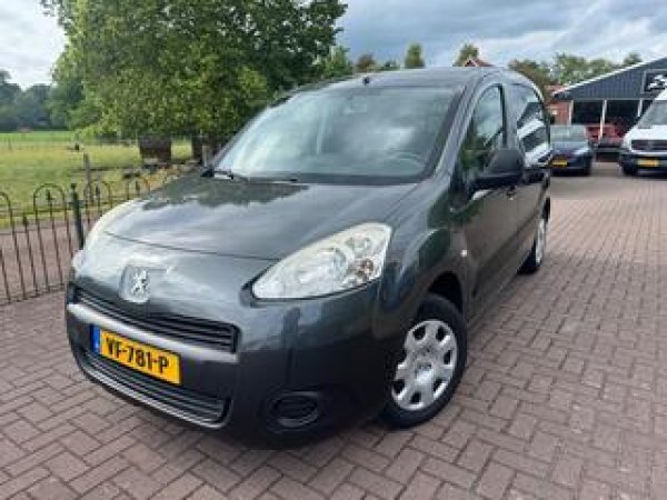 Foto van Peugeot Partner