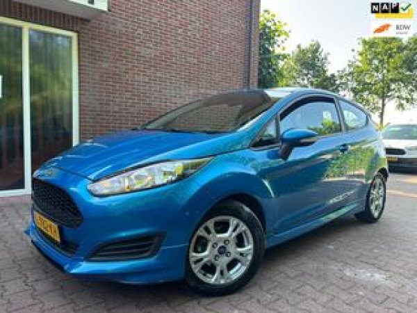 Ford Fiesta 1.0 EcoBoost Titanium 2013 - voorkant