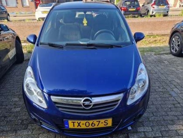 Opel Corsa 1.2-16V Enjoy 2006 - voorkant