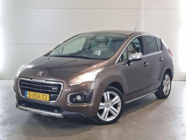 Peugeot 3008 2.0 HDi HYbrid4 Blue Lease 2014 - voorkant