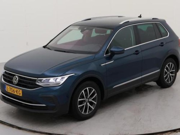 Volkswagen Tiguan 1.5 TSI Life Business 2021 - voorkant