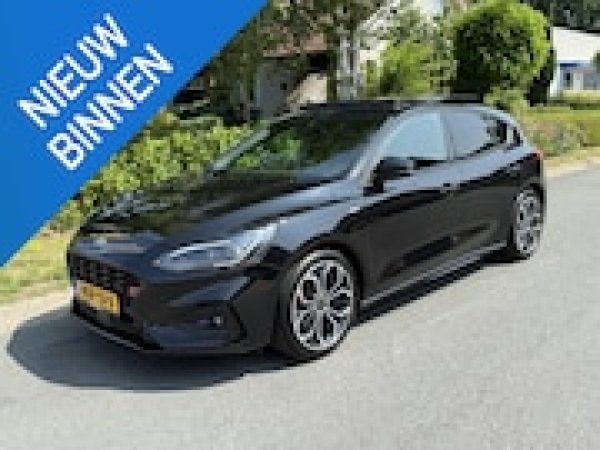 Ford Focus 1.5 EcoBoost ST Line X Business 2021 - voorkant